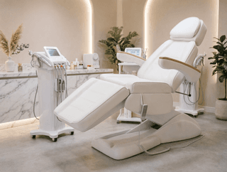 Косметологическое кресло Mizomed MZ 4144 Maxi Comfort с электроприводом